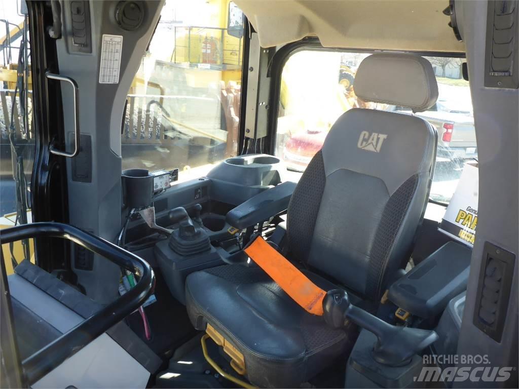 CAT D6 XL WH Buldožeri gusjeničari