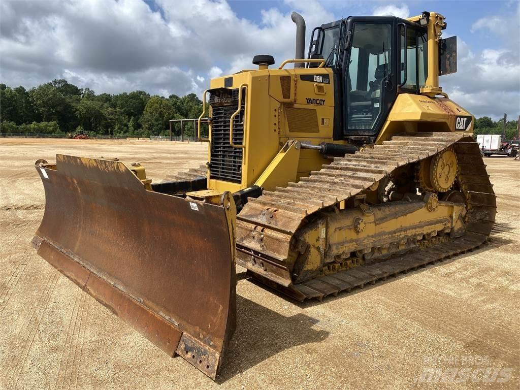 CAT D6N LGP Buldožeri gusjeničari