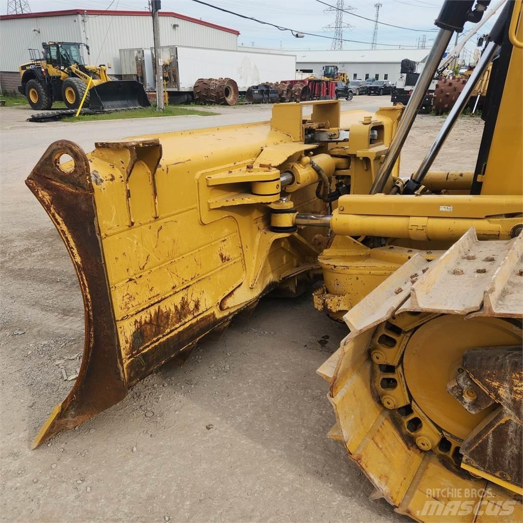 CAT D6T LGP Buldožeri gusjeničari