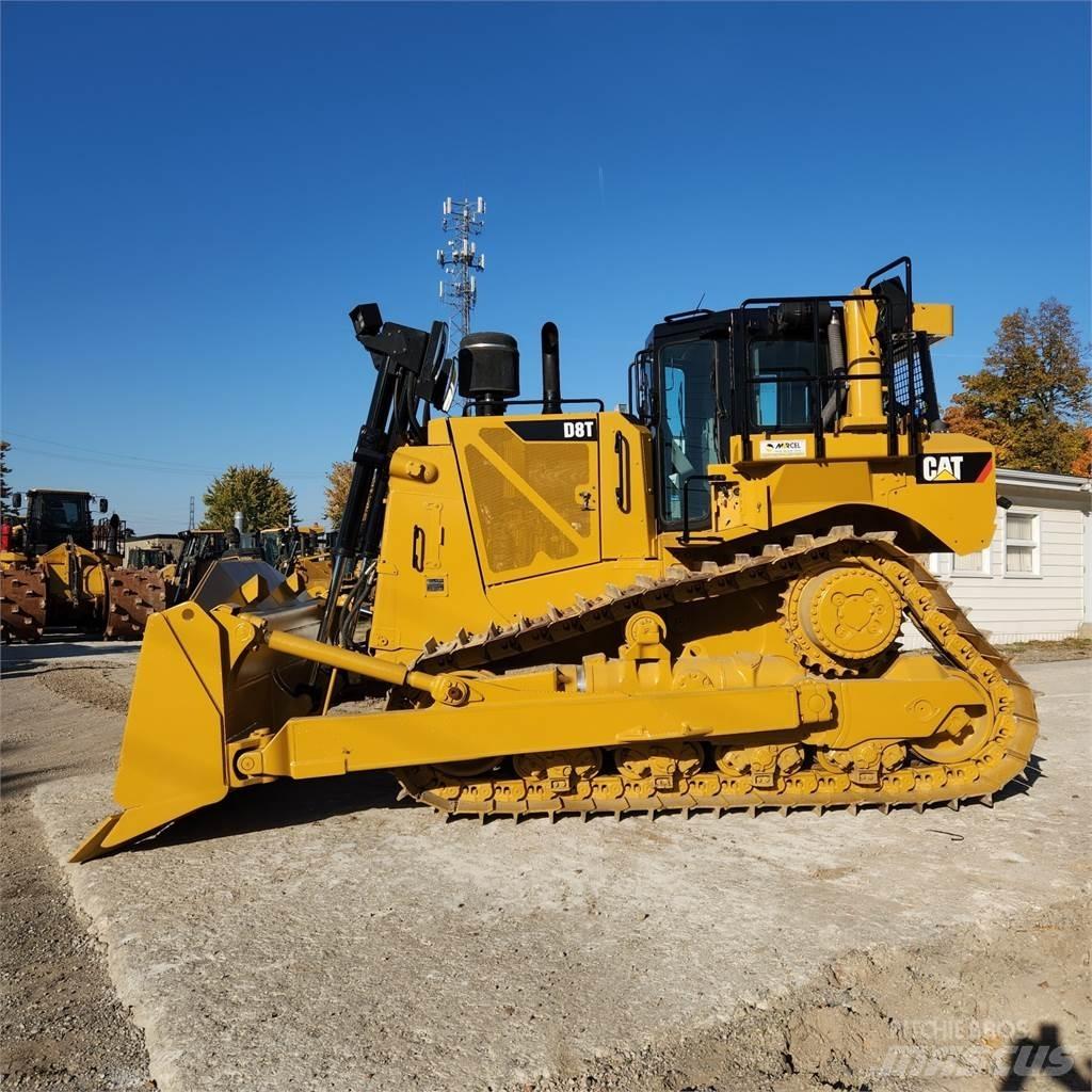 CAT D8T Buldožeri gusjeničari