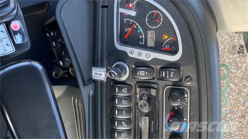 JCB 4CX Utovarni rovokopači