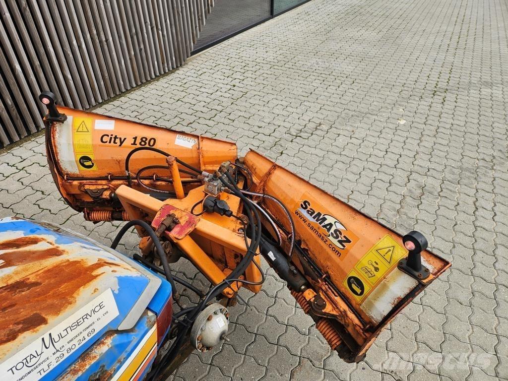 Iseki GEARMODEL Kompaktni (mali) traktori