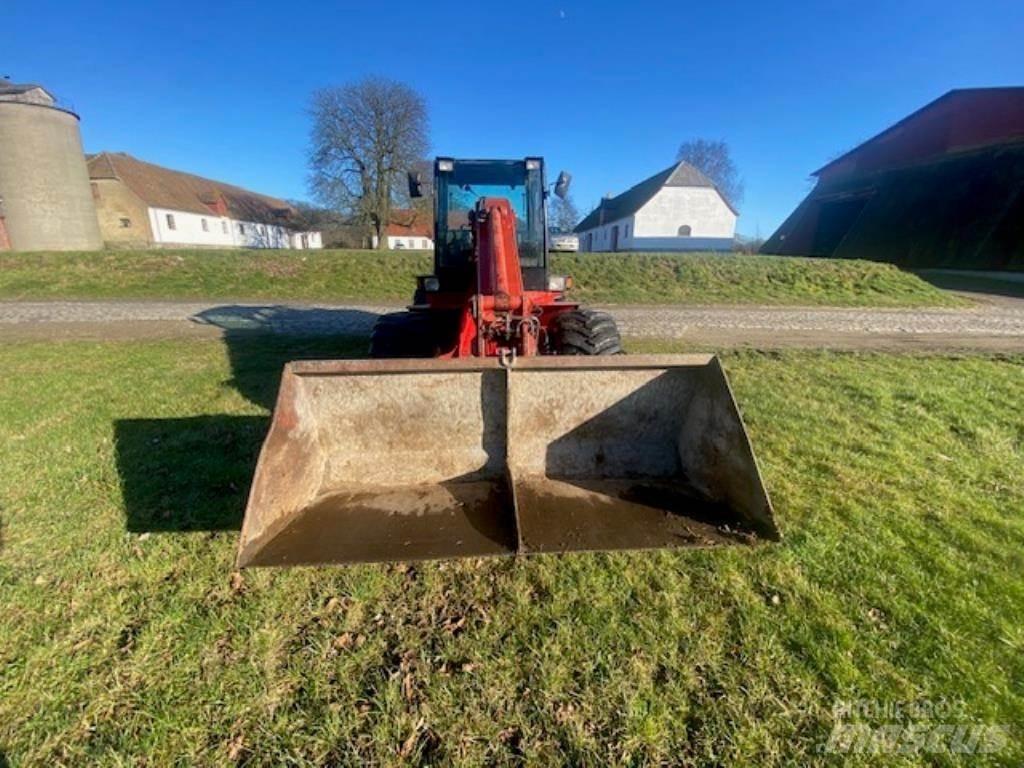 Schäffer 870 TD Teleskopski viličari