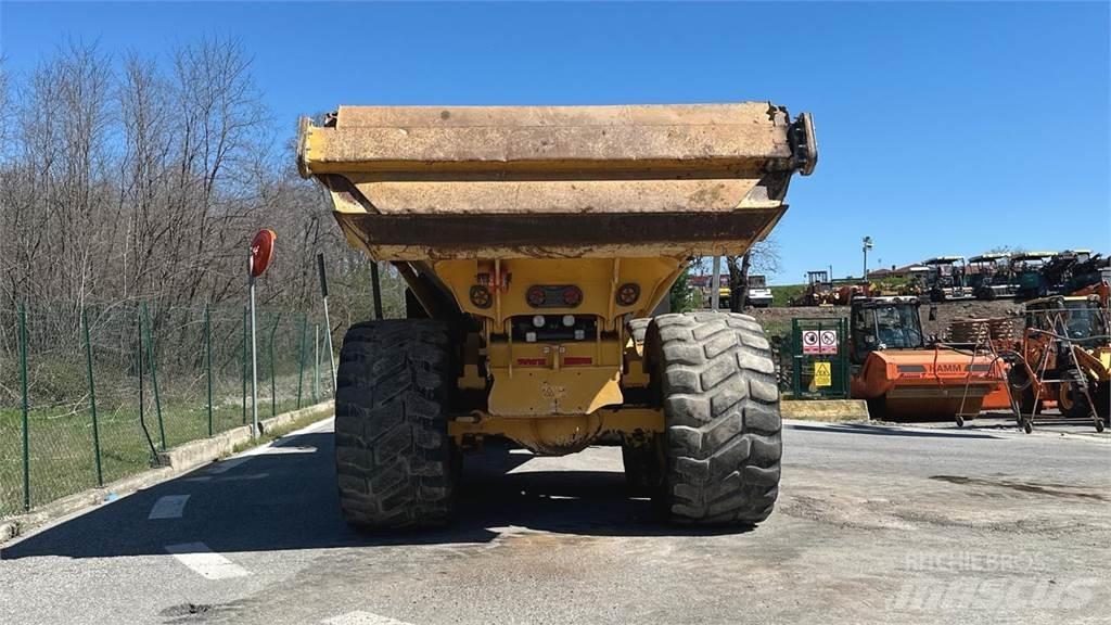 Bell B30E 6x6 Demperi za gradilišta