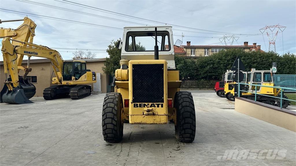 Benati 12 S 4X4 Utovarivači na kotačima
