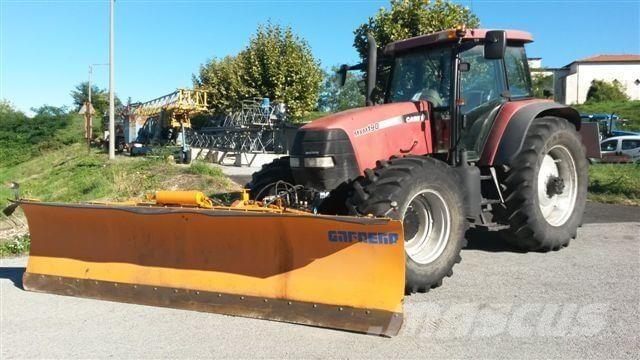 Case IH MXM190 Sniježne daske i  plugovi