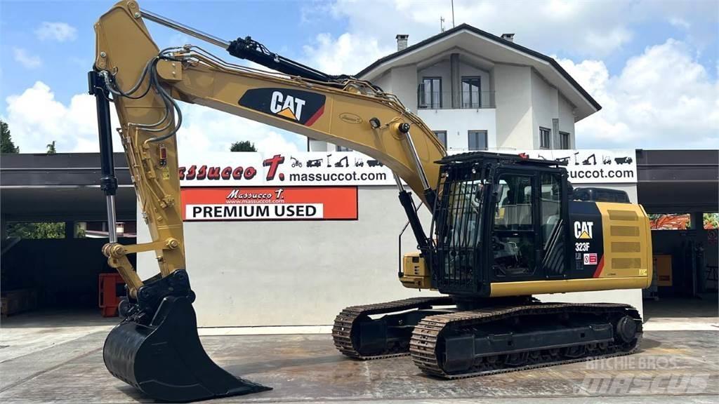 CAT 323 FLN Bageri gusjeničari