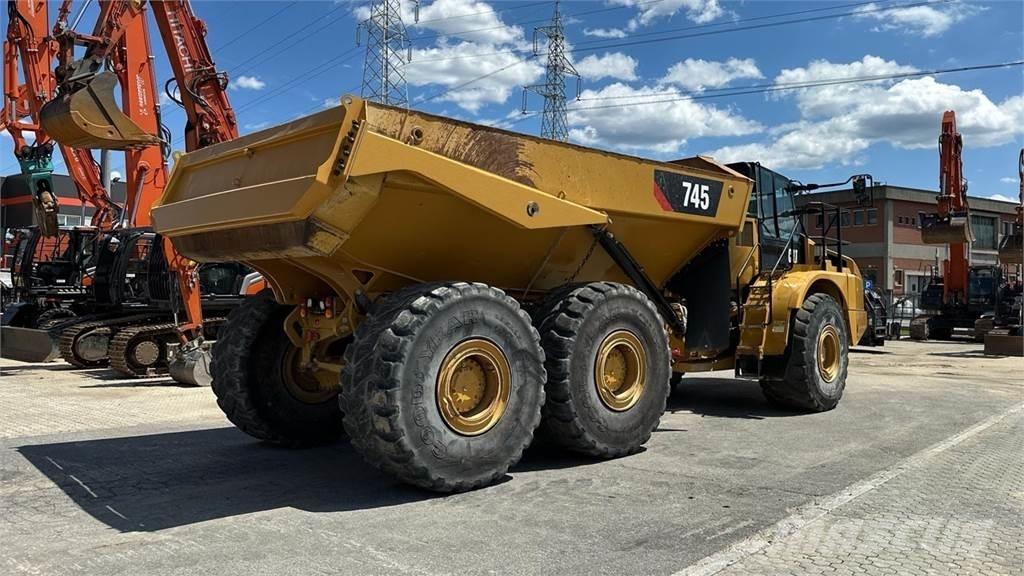 CAT 745C 6X6 Demperi za gradilišta