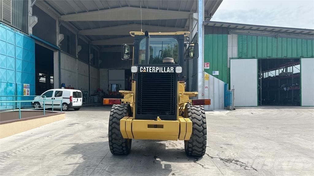 CAT 924F Utovarivači na kotačima