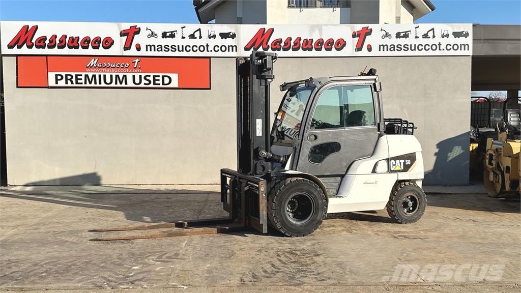 CAT DP50 CN Dizelski viličari