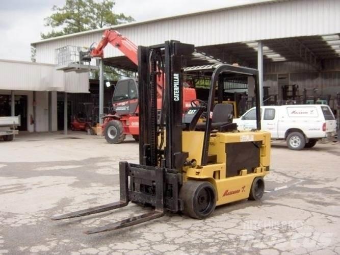 CAT M100D Električni viličari