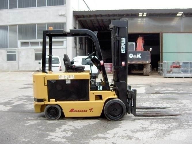 CAT M100D Električni viličari