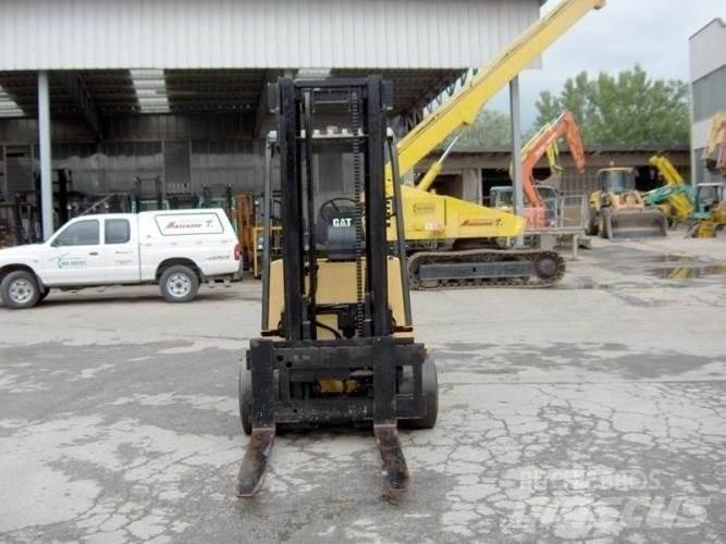 CAT M100D Električni viličari