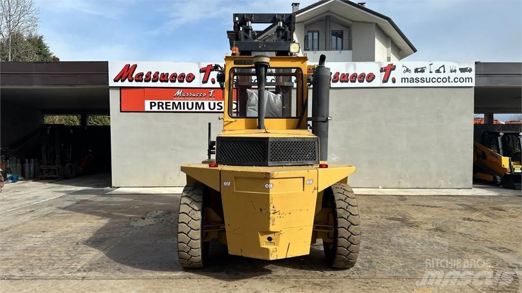 CAT V225C Dizelski viličari