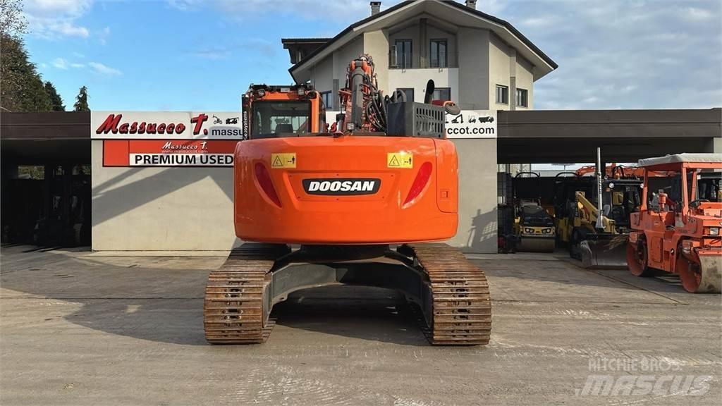 Doosan DX235LCR-5 Bageri gusjeničari