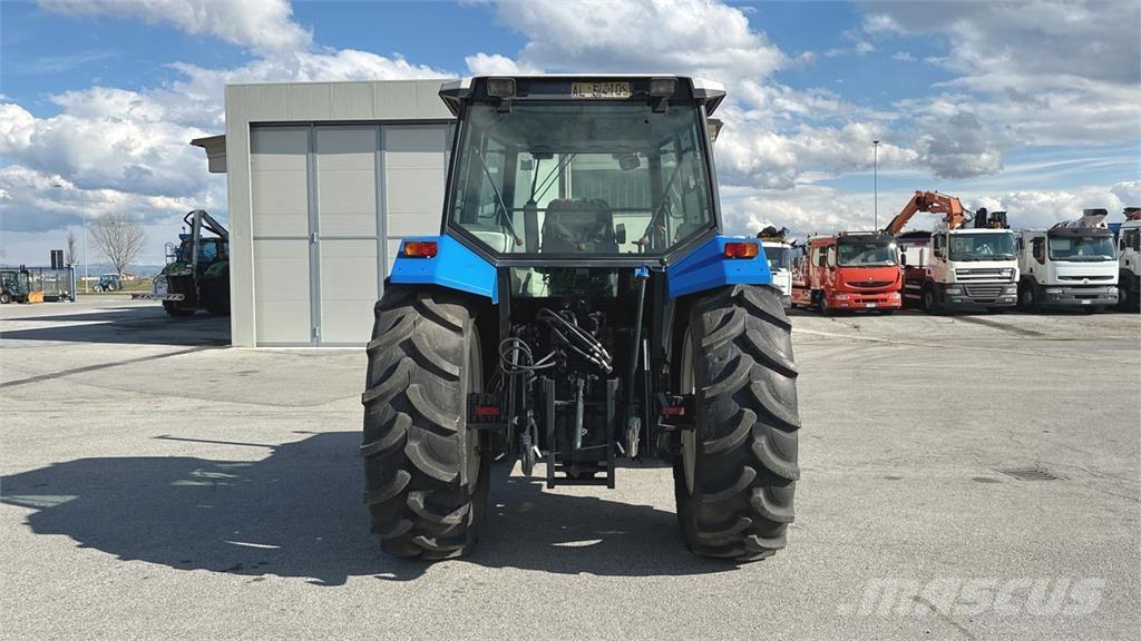 Ford 8240 4x4 Sniježne daske i  plugovi