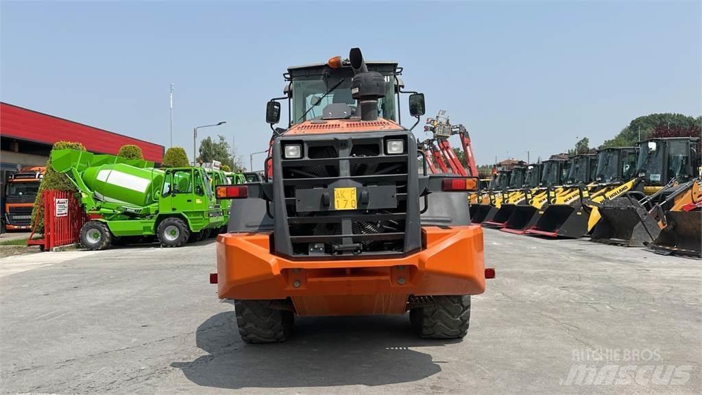 Hitachi ZW180-6 Utovarivači na kotačima