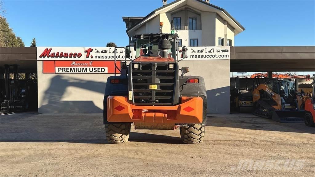 Hitachi ZW220-6 Utovarivači na kotačima