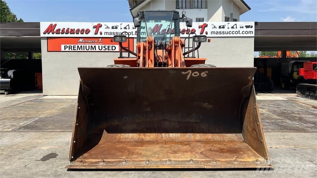Hitachi ZW330 Utovarivači na kotačima