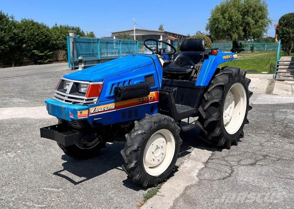 Iseki 240 4x4 Sniježne daske i  plugovi