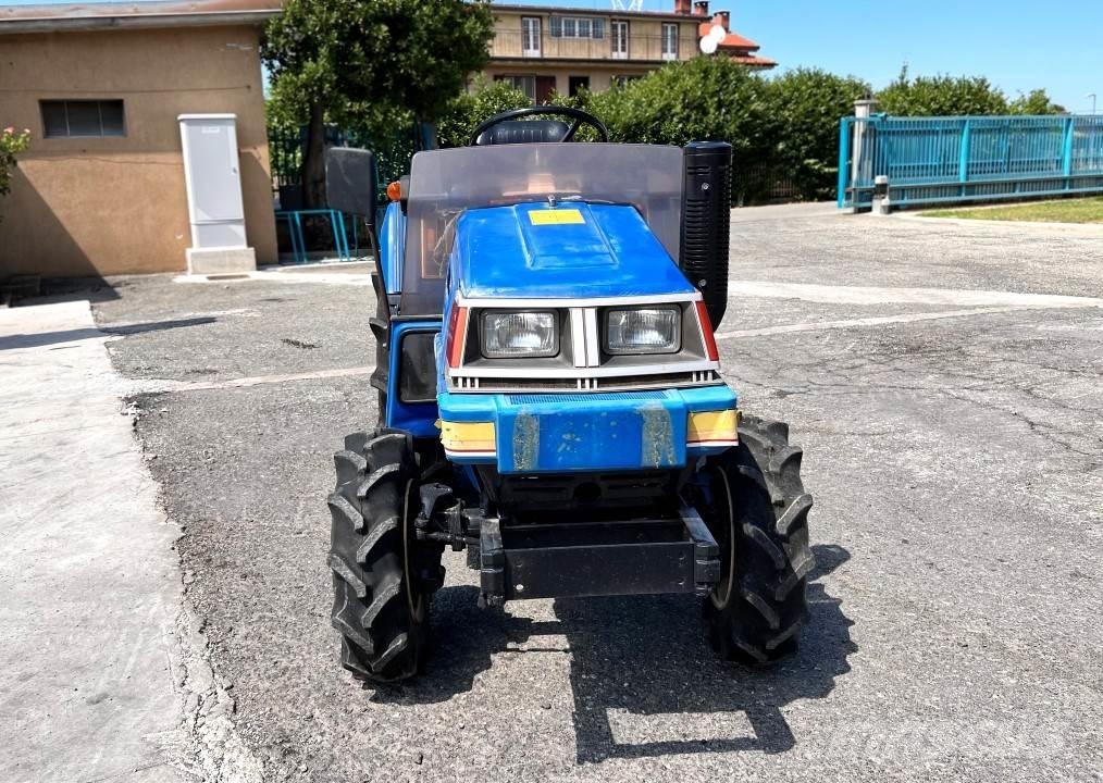 Iseki TU170F 4x4 Sniježne daske i  plugovi