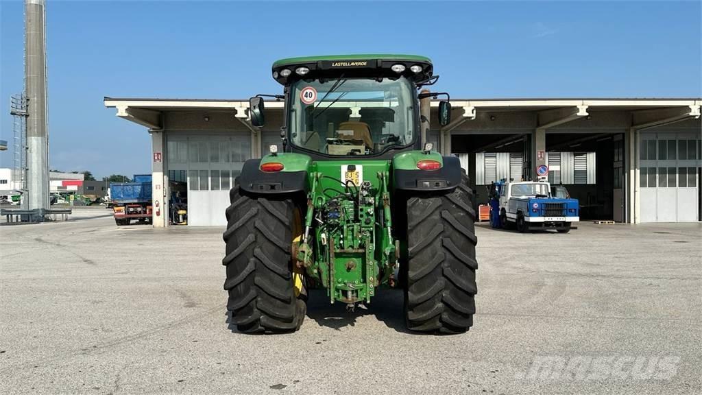John Deere 7230R Sniježne daske i  plugovi