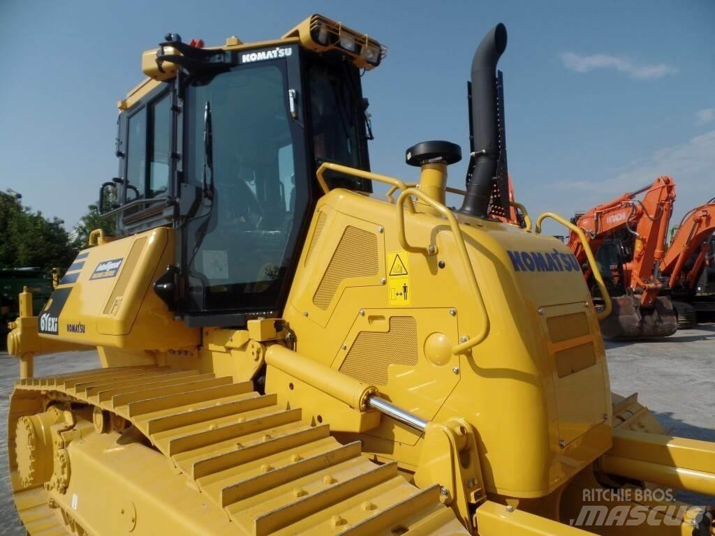 Komatsu D61 EXi Buldožeri gusjeničari