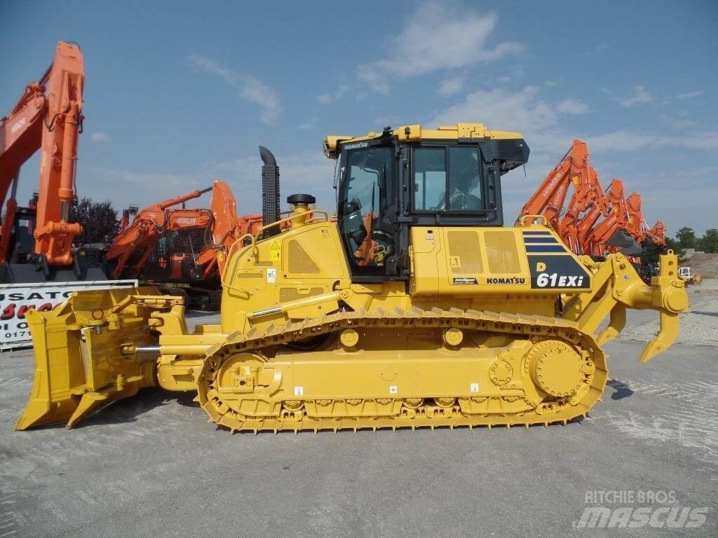 Komatsu D61 EXi Buldožeri gusjeničari