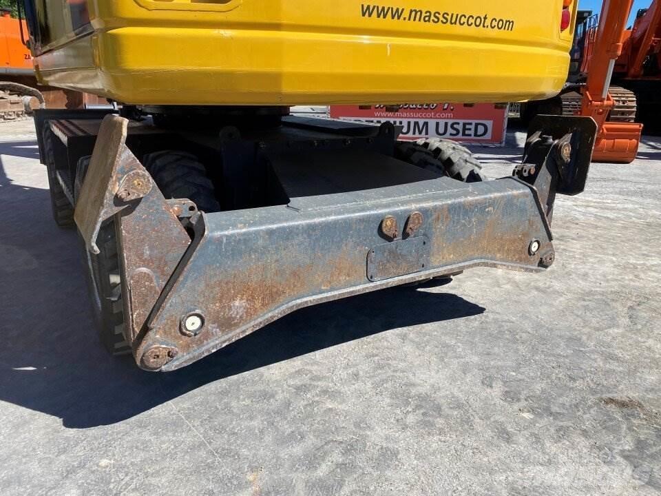 Komatsu PW200 7K Bageri na kotačima