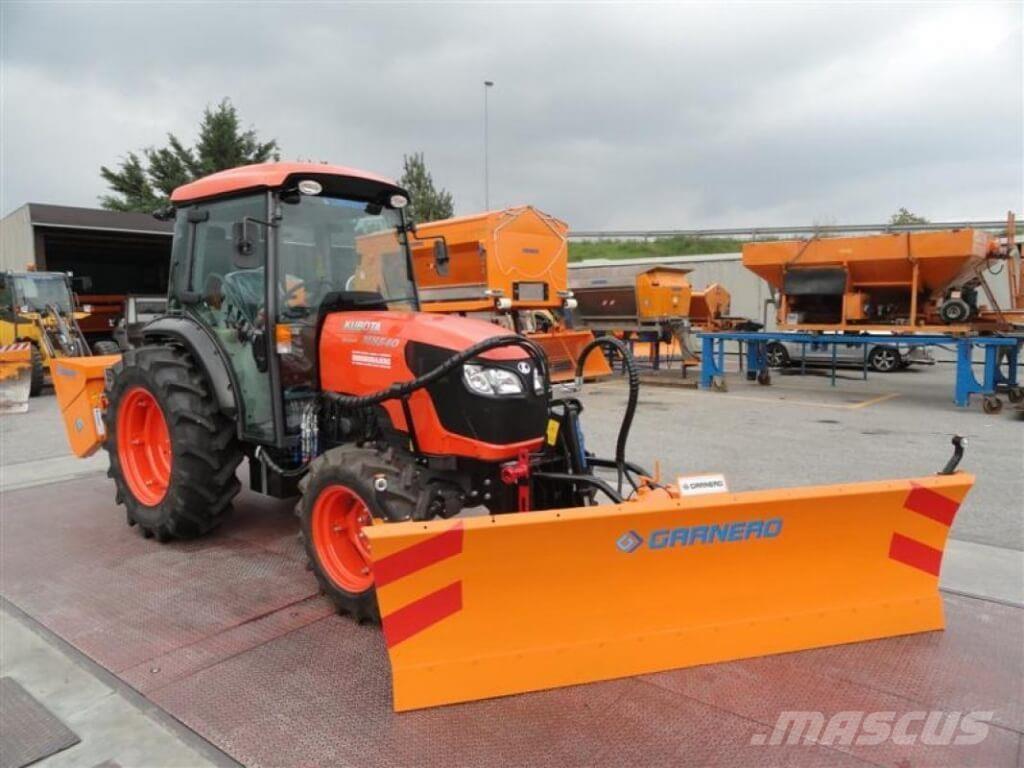 Kubota M 85.40 Narrow Sniježne daske i  plugovi