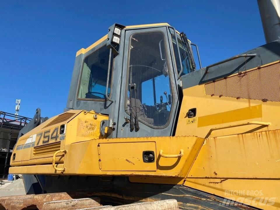Liebherr 754 Buldožeri gusjeničari