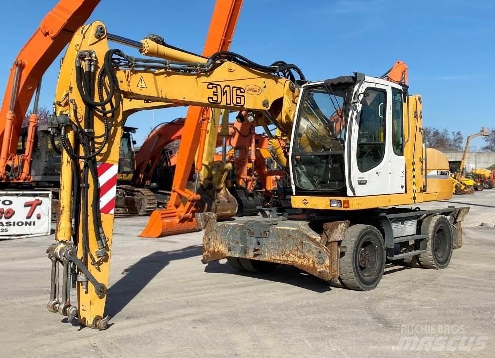 Liebherr A316 Bageri na kotačima