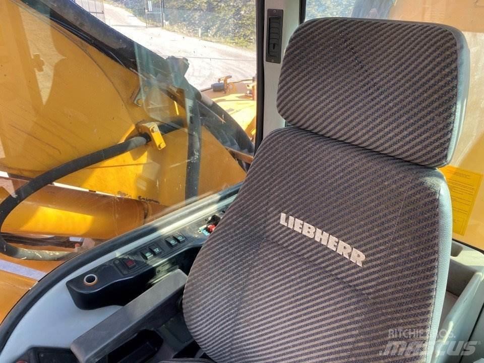 Liebherr A316 Bageri na kotačima