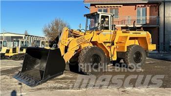 Liebherr L 551 Utovarivači na kotačima