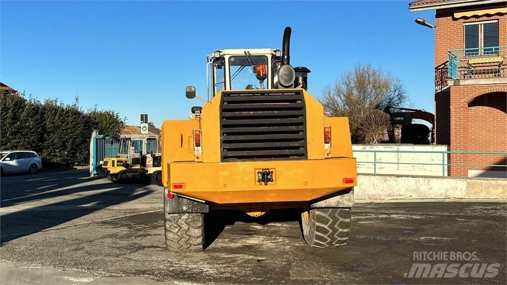 Liebherr L 551 Utovarivači na kotačima