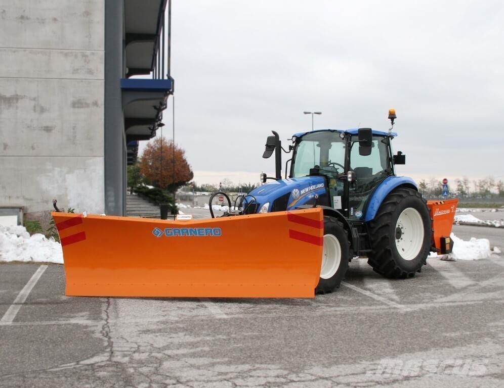 New Holland T5.115 Sniježne daske i  plugovi