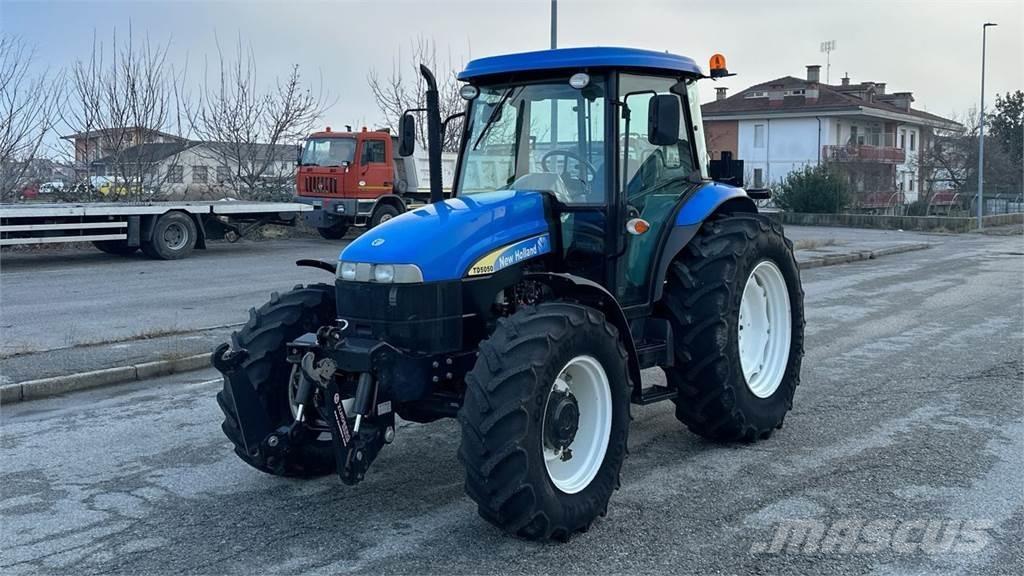 New Holland TD5050 4X4 Sniježne daske i  plugovi