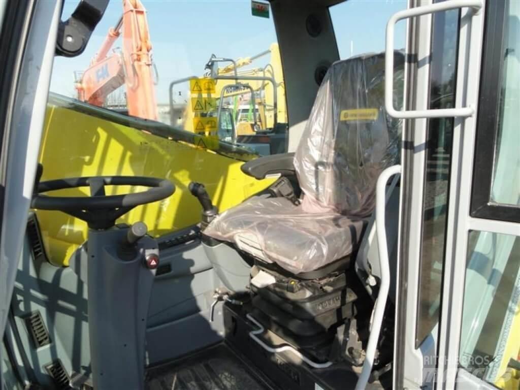 New Holland WE210 Bageri na kotačima