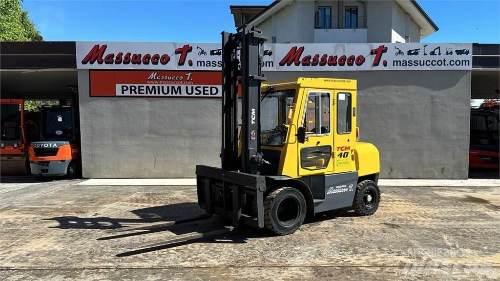 TCM FD40T2 Dizelski viličari