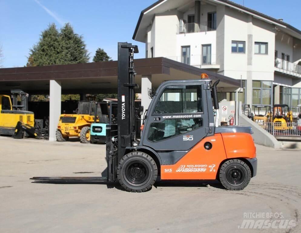 Toyota 40-8FD45N Dizelski viličari