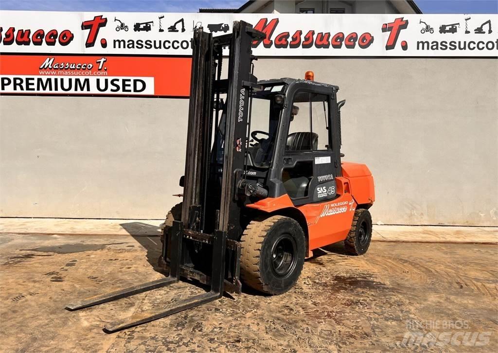 Toyota 7FD 40 Dizelski viličari