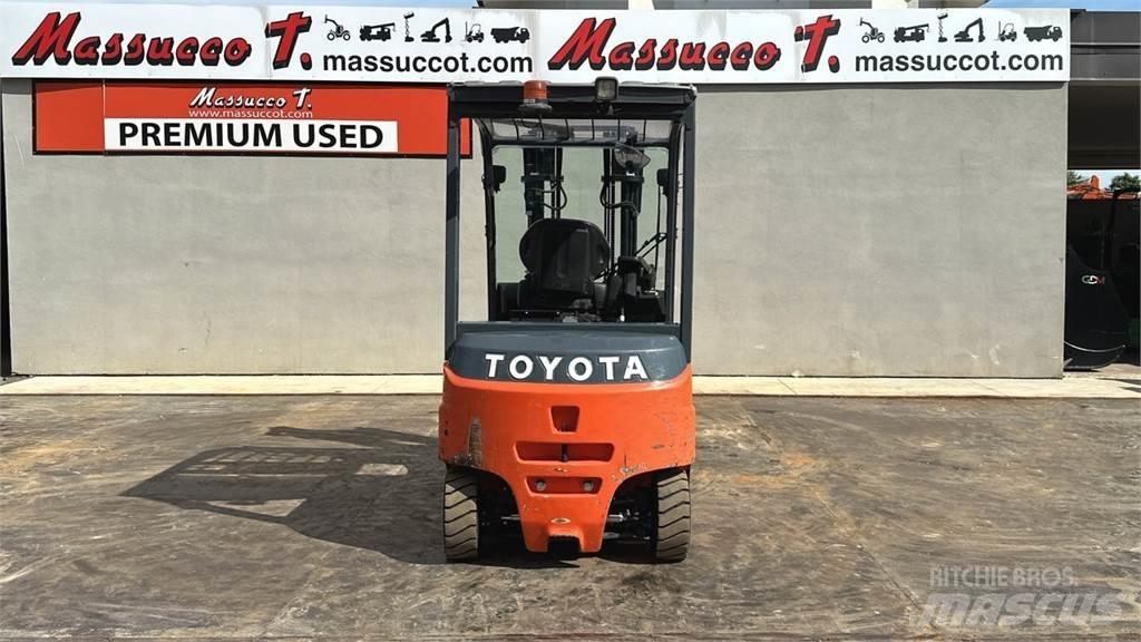 Toyota 8FBMT25 Električni viličari