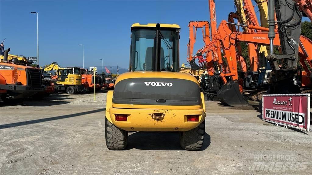 Volvo L 40 B-TP Utovarivači na kotačima