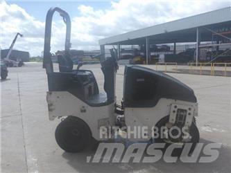 Bomag BW100 Kompaktori zemlje