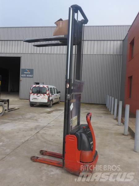 Fenwick L10 Ručni električni viličar
