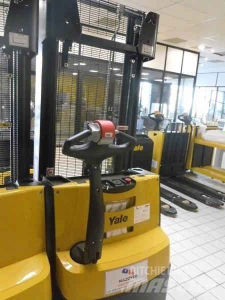 Yale MS 12 AC Ručni električni viličar