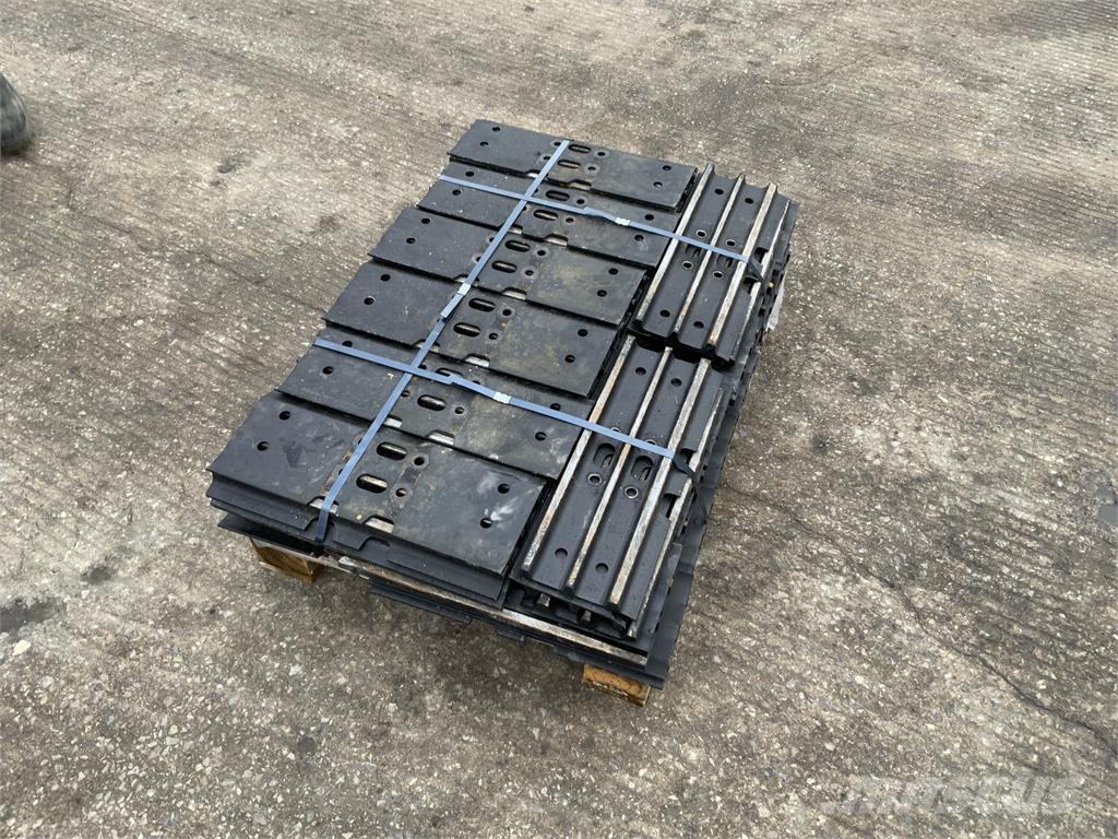  78x 450mm Steel Tracks Poljoprivreda – ostalo