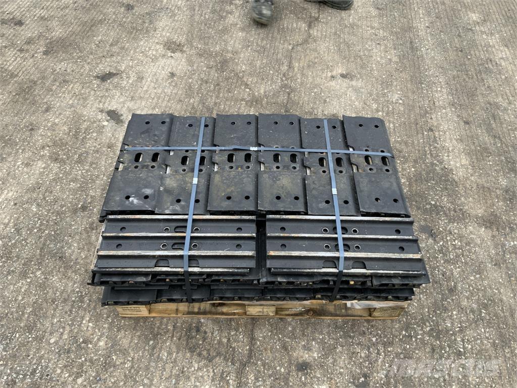  78x 450mm Steel Tracks Poljoprivreda – ostalo
