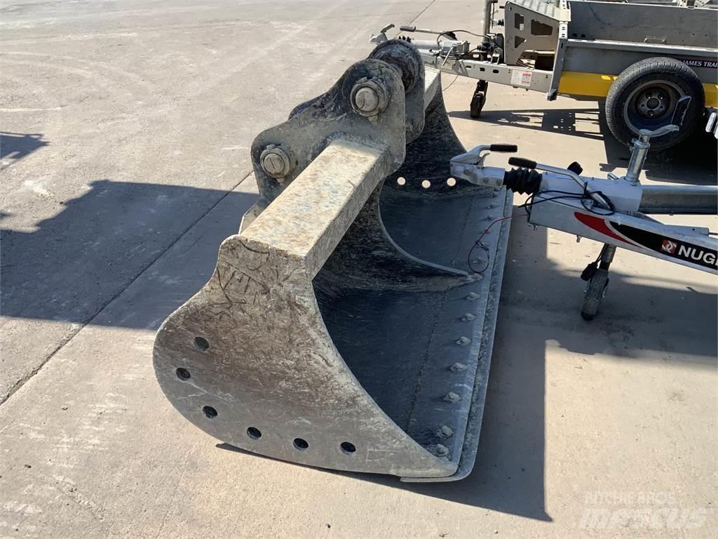 JCB 7ft Grader Bucket Poljoprivreda – ostalo