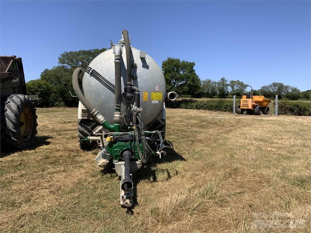Major LGP 2400 Tanker Poljoprivreda – ostalo
